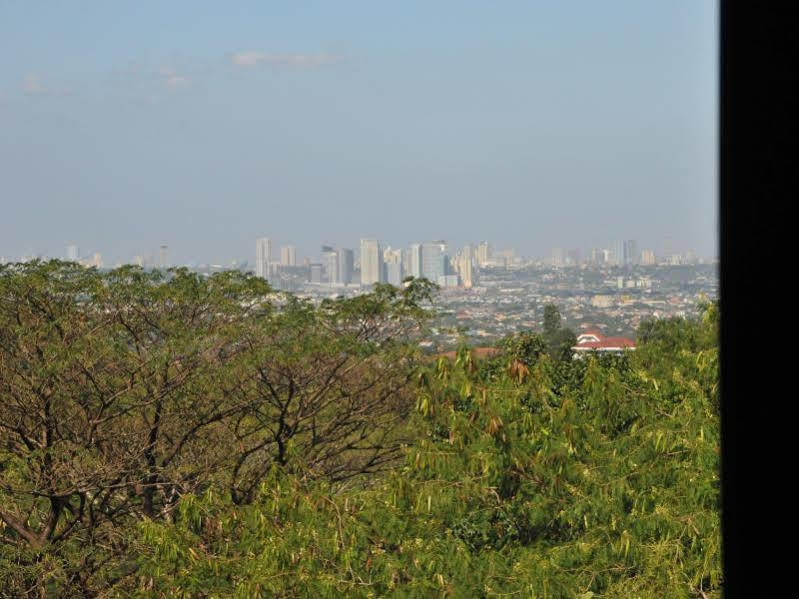 Date & Dine Resort Antipolo Exterior foto